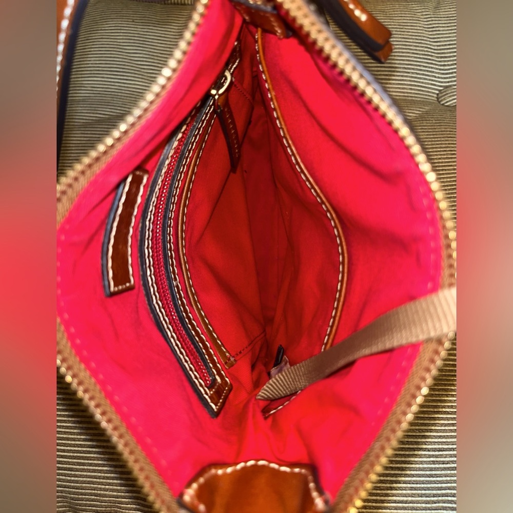 🔥Dooney & Bourke Pebble Grain Leather Ginger Crossbody with COA!🔥 - Picture 10 of 16